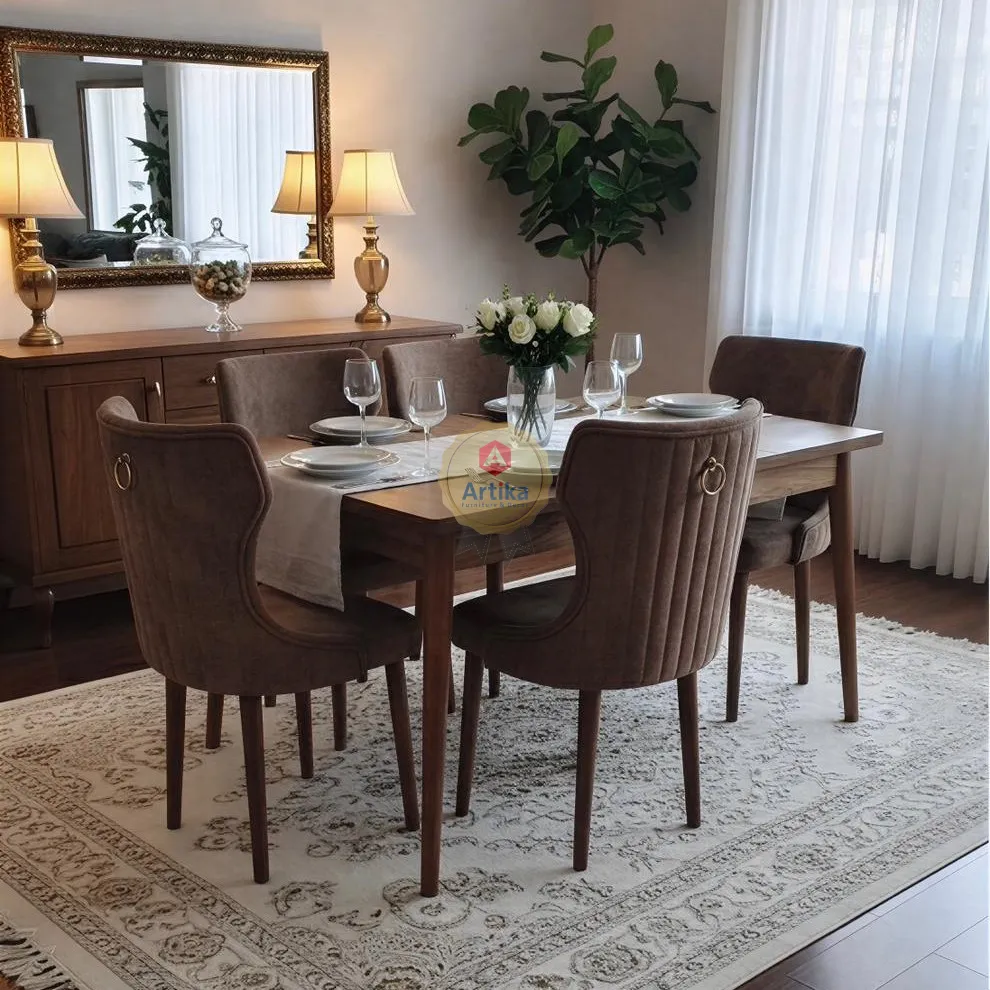 طاولة سفرة خشبية أنيقة وكراسي مخملية فاخرة